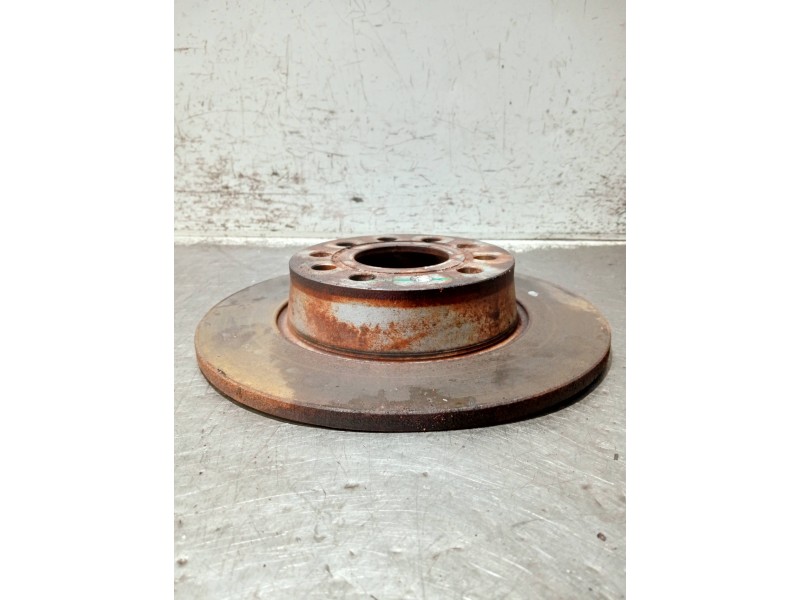 Recambio de disco freno trasero para seat leon (5f1) referencia OEM IAM   