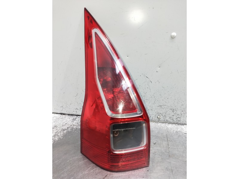 Recambio de piloto trasero izquierdo para renault megane ii familiar referencia OEM IAM 8200417349 2VP98200601 