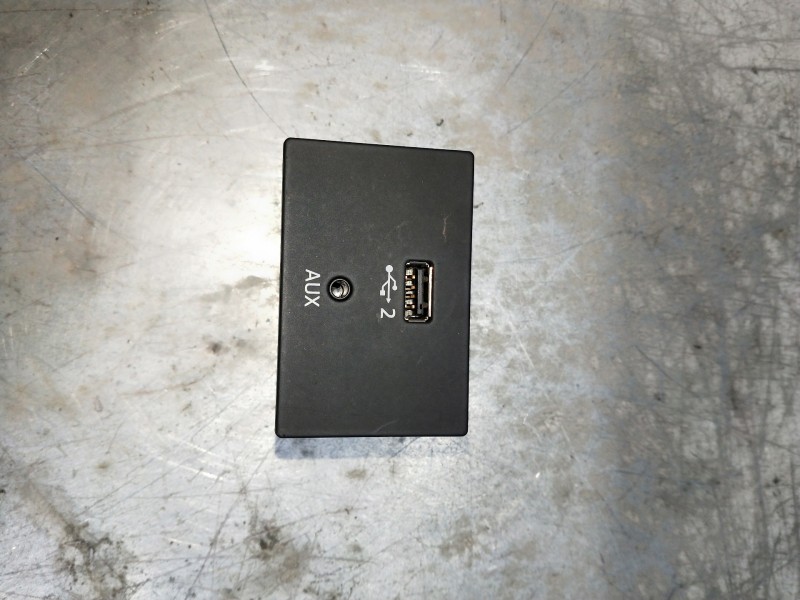 Recambio de modulo electronico para audi a3 sedán (8vm) referencia OEM IAM 8V0035708 1700016248 