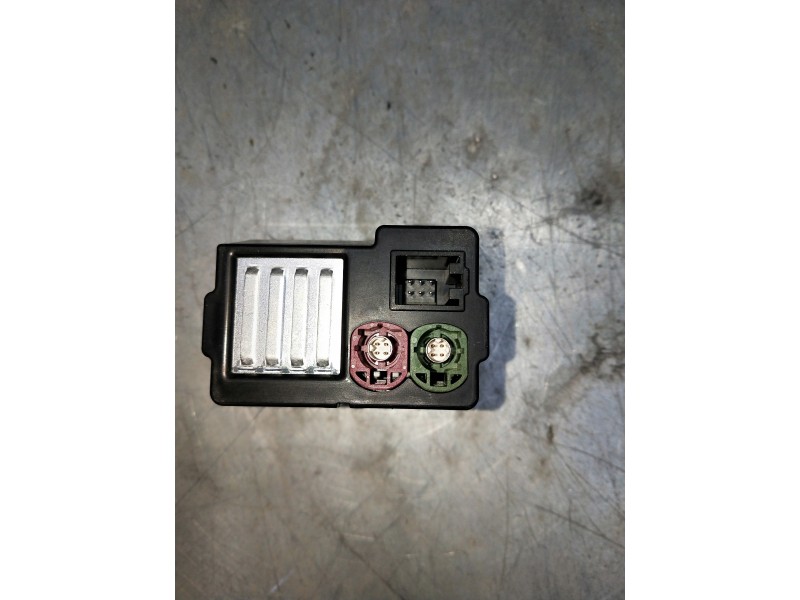 Recambio de modulo electronico para audi a3 sedán (8vm) referencia OEM IAM 8V0035708 1700016248 