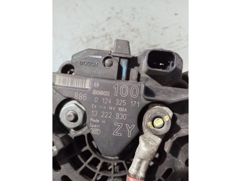 Recambio de alternador para opel corsa d 1.4 16v referencia OEM IAM 13222930 0124325171 