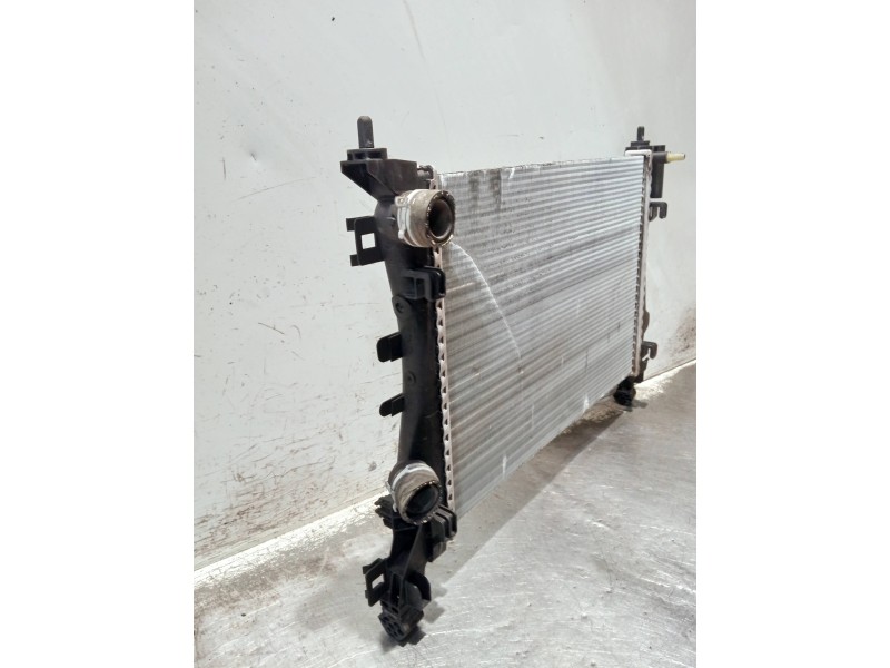 Recambio de radiador agua para opel corsa d 1.4 16v referencia OEM IAM   