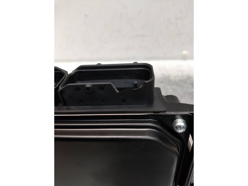 Recambio de centralita motor uce para mazda 5 berl. (cr) referencia OEM IAM 2758006682 RF7P18881S 