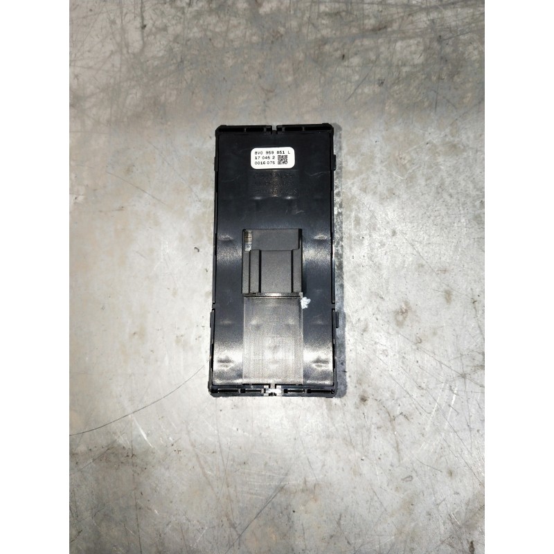Recambio de mando elevalunas delantero izquierdo para audi a3 sedán (8vm) referencia OEM IAM 8V0959851L 170452 5P
