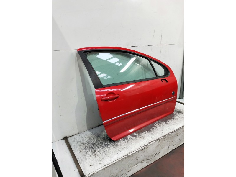 Recambio de puerta delantera derecha para peugeot 207 1.4 hdi referencia OEM IAM   