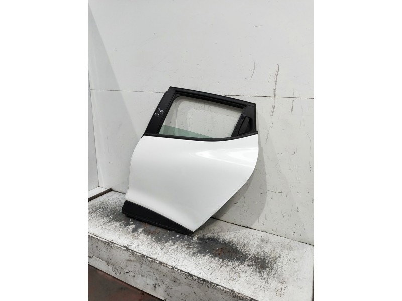 Recambio de puerta trasera izquierda para renault clio iv referencia OEM IAM   5P