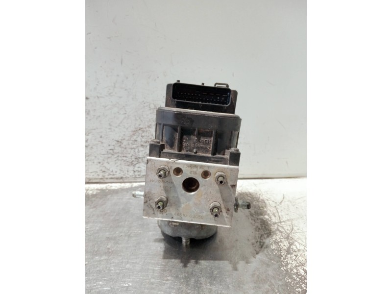 Recambio de abs para toyota corolla (e12) 2.0 d-4d sol berlina referencia OEM IAM 0273004571 0265216850 4451002050