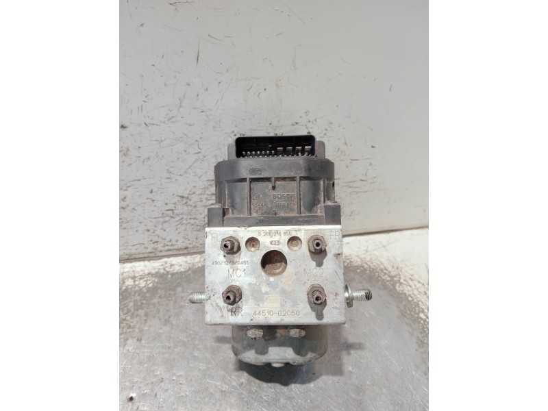 Recambio de abs para toyota corolla (e12) 2.0 d-4d sol berlina referencia OEM IAM 0273004571 0265216850 4451002050