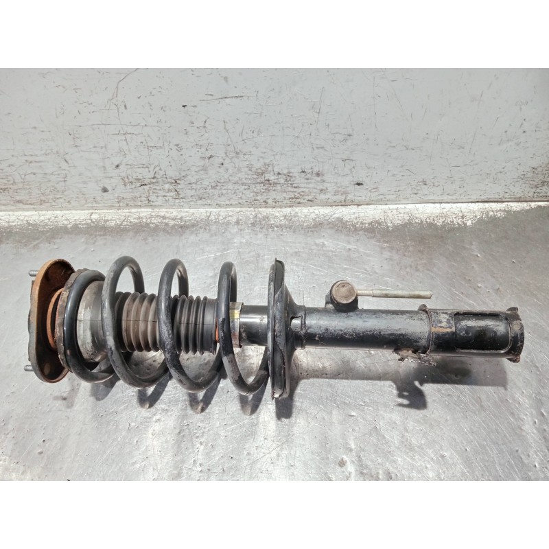 Recambio de amortiguador delantero derecho para toyota corolla (e12) 2.0 d-4d sol berlina referencia OEM IAM 4851002211  