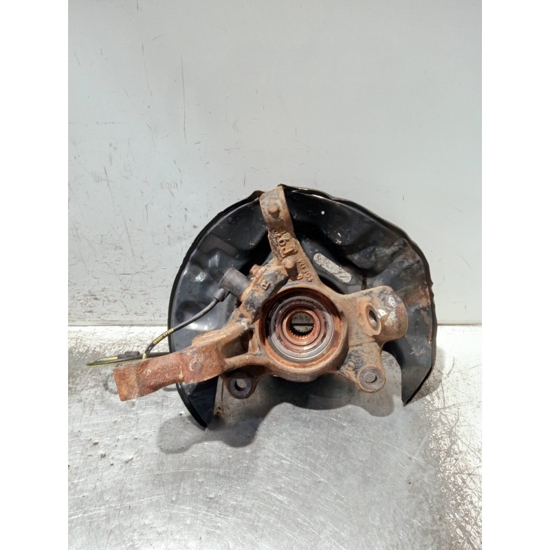 Recambio de mangueta delantera derecha para toyota corolla (e12) 2.0 d-4d sol berlina referencia OEM IAM   