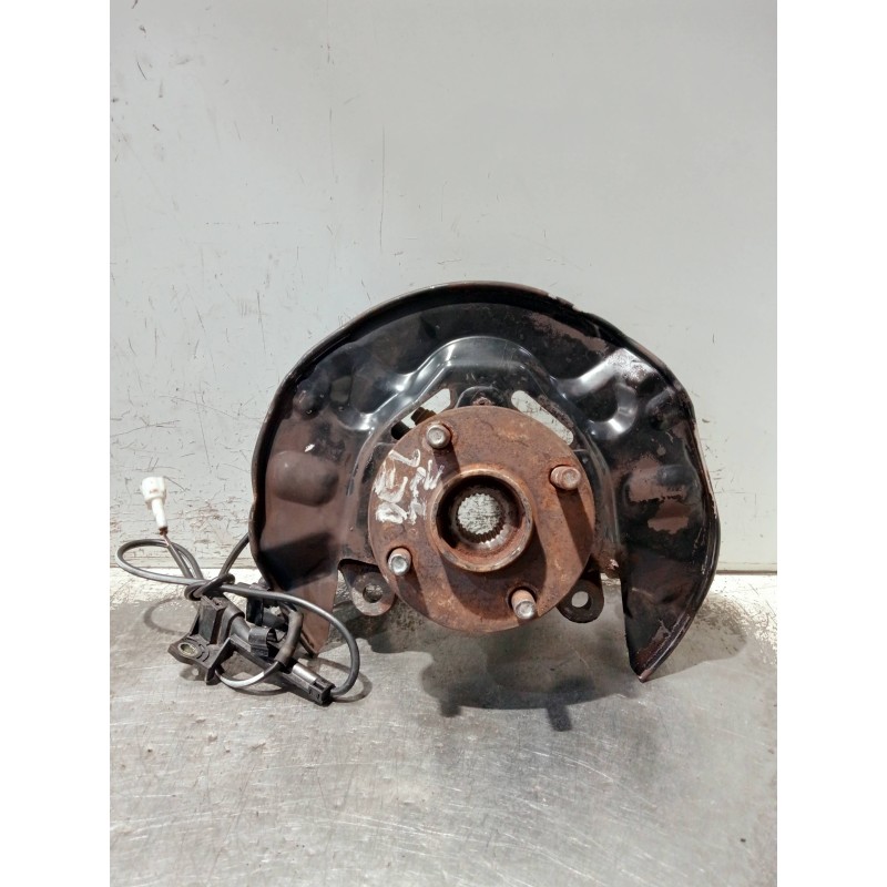 Recambio de mangueta delantera izquierda para toyota corolla (e12) 2.0 d-4d sol berlina referencia OEM IAM   