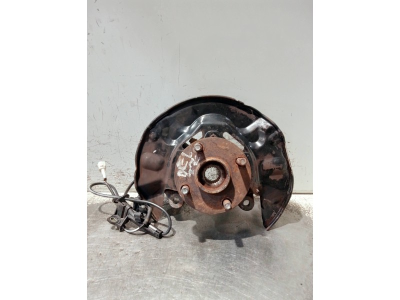 Recambio de mangueta delantera izquierda para toyota corolla (e12) 2.0 d-4d sol berlina referencia OEM IAM   
