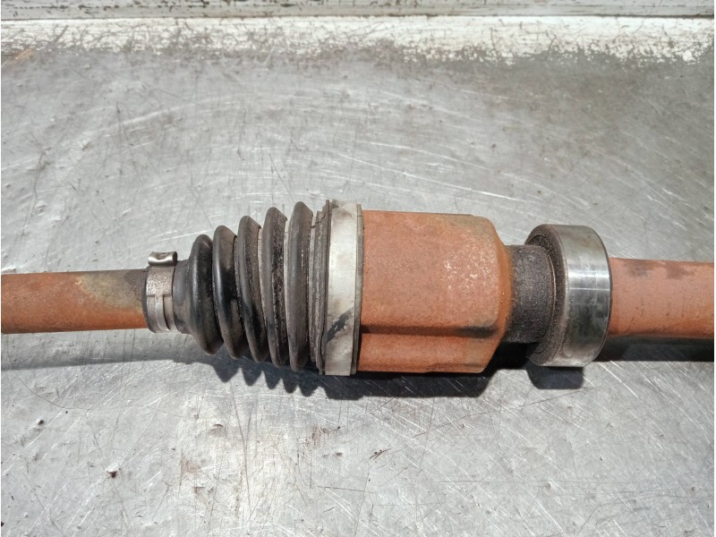 Recambio de transmision delantera derecha para renault clio iv referencia OEM IAM 391008239R  