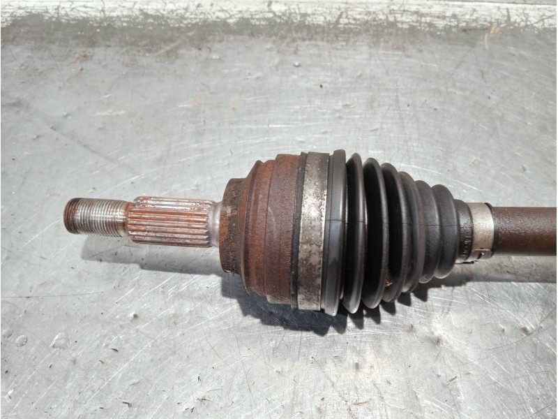 Recambio de transmision delantera derecha para renault clio iv referencia OEM IAM 391008239R  