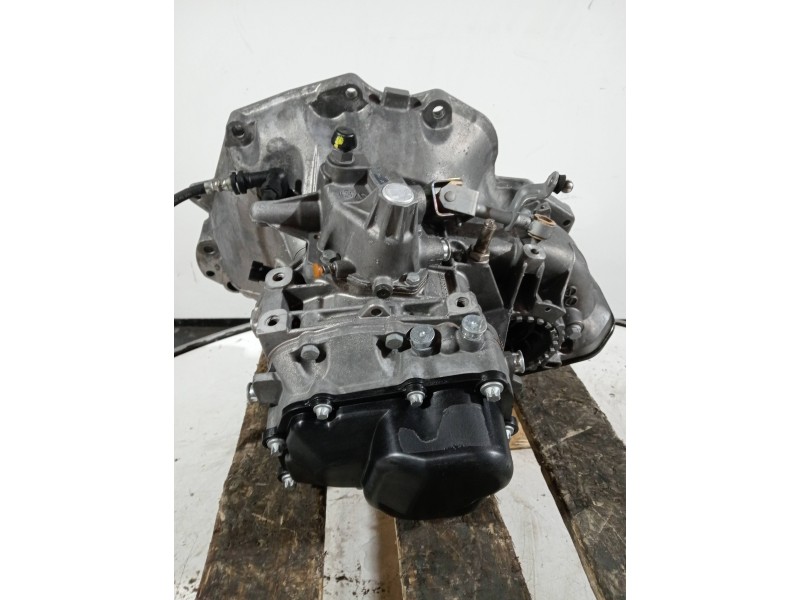 Recambio de caja cambios para opel corsa d 1.4 16v referencia OEM IAM B0823 B082324552C518 5V