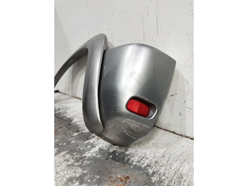 Recambio de paragolpes trasero para toyota rav 4 (a2) referencia OEM IAM OJOVERFOTOS IZQUIERDA PUNTERA LATERAL