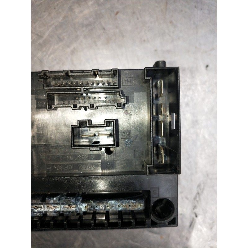 Recambio de caja reles / fusibles para mercedes clase e (w210) berlina diesel referencia OEM IAM A0025451801 28565506 