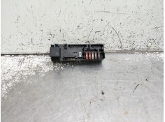 Recambio de caja reles / fusibles para mercedes clase e (w210) berlina diesel referencia OEM IAM A0005400372 05376120 