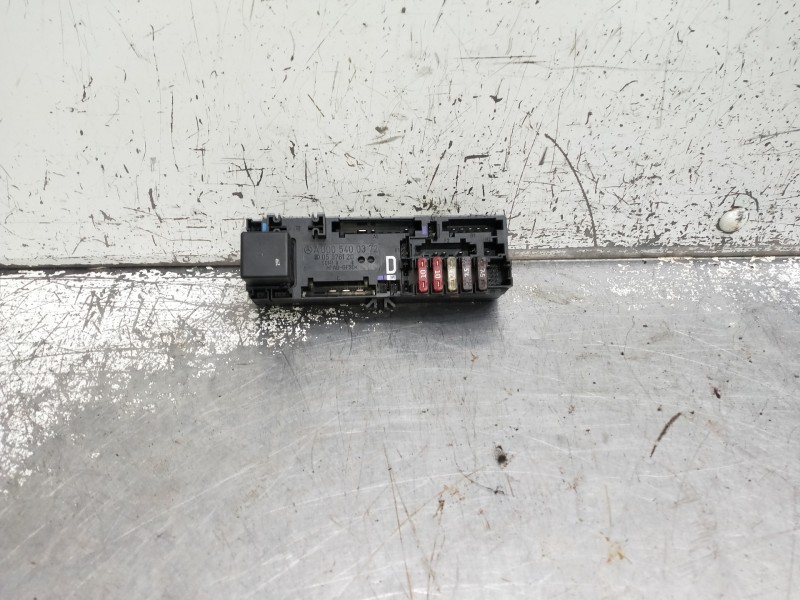 Recambio de caja reles / fusibles para mercedes clase e (w210) berlina diesel referencia OEM IAM A0005400372 05376120 