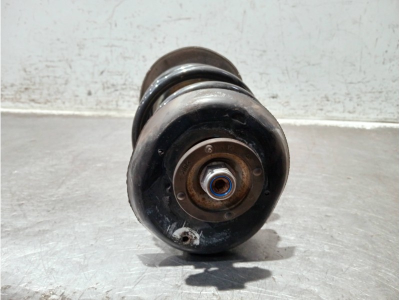Recambio de amortiguador delantero derecho para peugeot 207 1.4 hdi referencia OEM IAM   