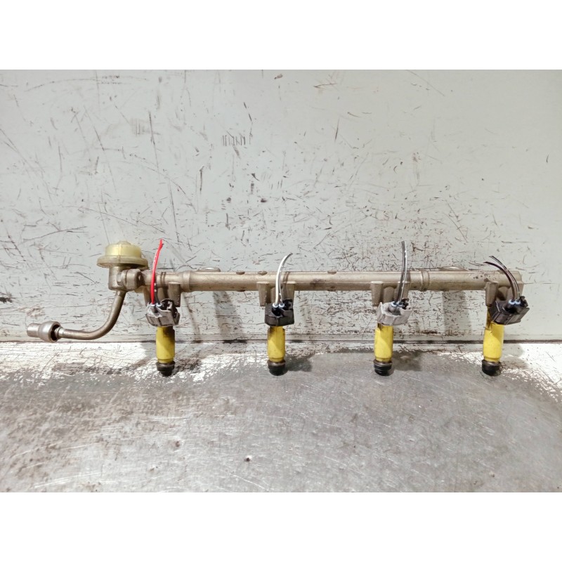 Recambio de rampa inyectora para toyota rav 4 (a2) referencia OEM IAM   