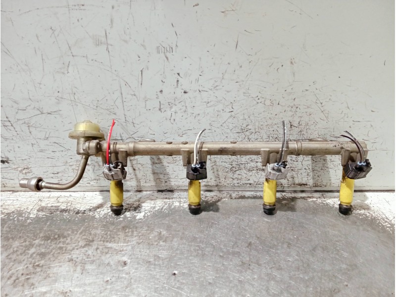 Recambio de rampa inyectora para toyota rav 4 (a2) referencia OEM IAM   