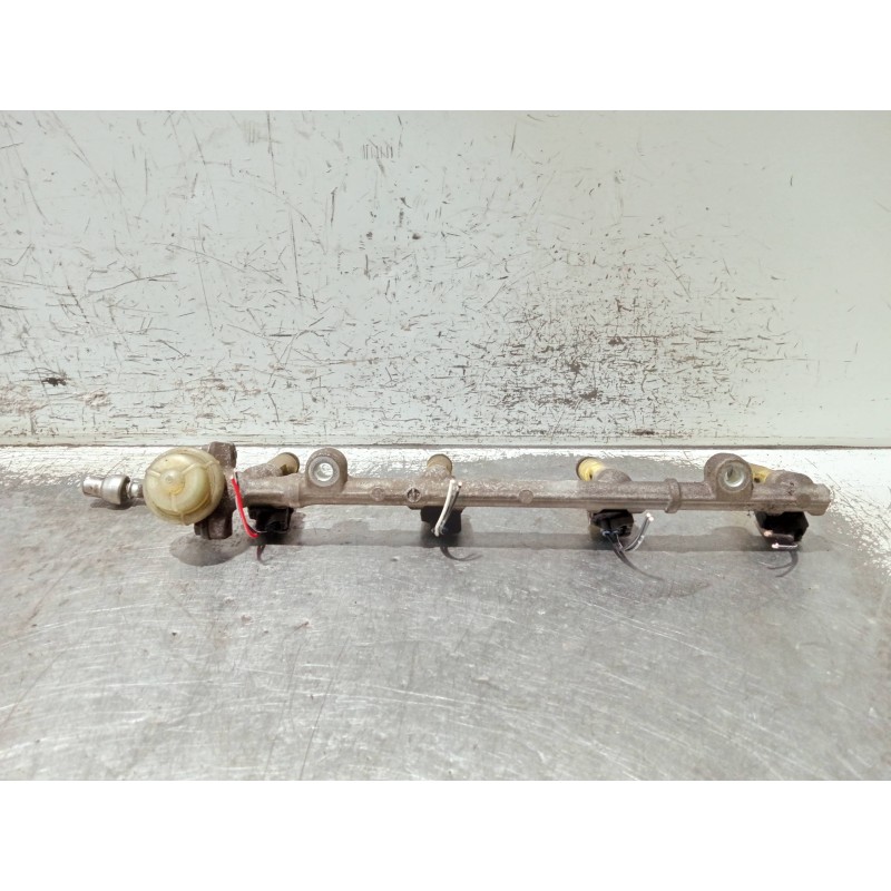 Recambio de rampa inyectora para toyota rav 4 (a2) referencia OEM IAM   