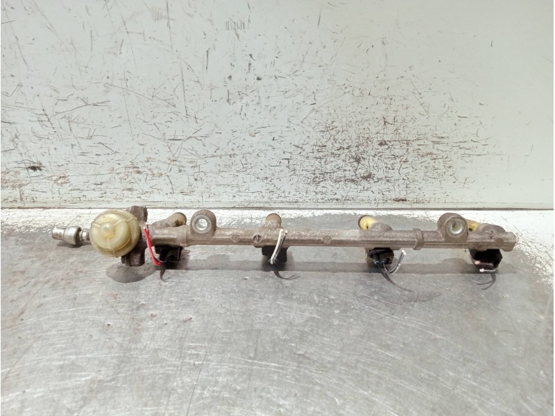 Recambio de rampa inyectora para toyota rav 4 (a2) referencia OEM IAM   