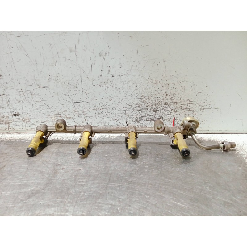 Recambio de rampa inyectora para toyota rav 4 (a2) referencia OEM IAM   