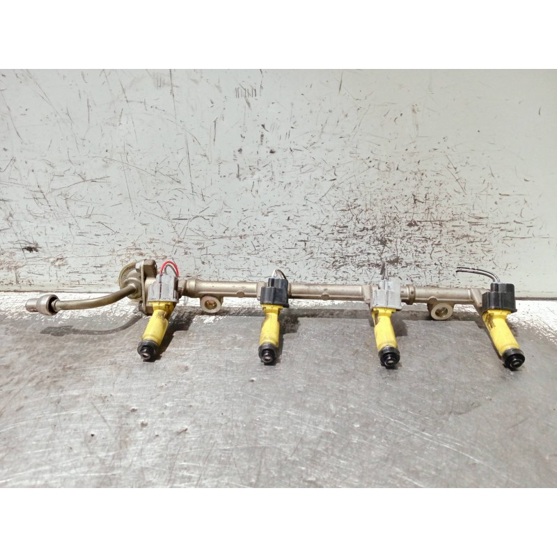 Recambio de rampa inyectora para toyota rav 4 (a2) referencia OEM IAM   