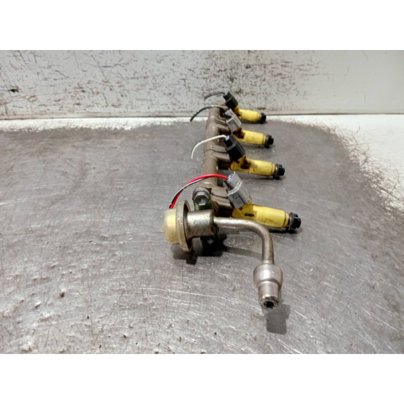 Recambio de rampa inyectora para toyota rav 4 (a2) referencia OEM IAM   