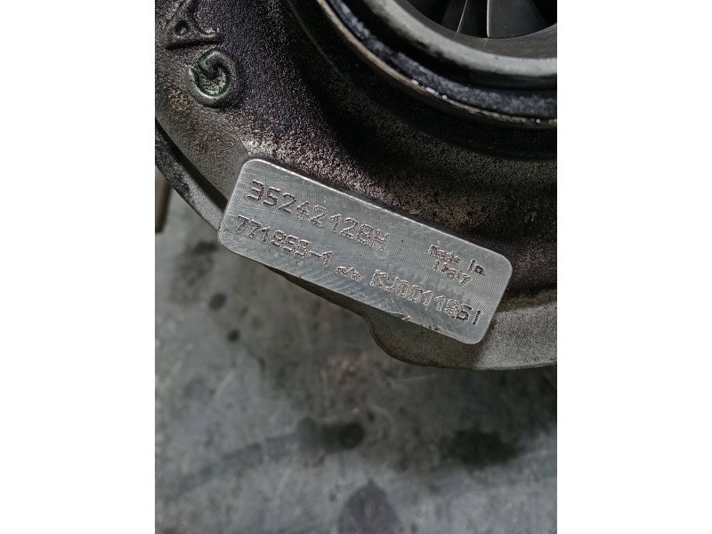 Recambio de turbocompresor para chrysler voyager (rg) 2.8 crd cat referencia OEM IAM 35242128H 7719551 