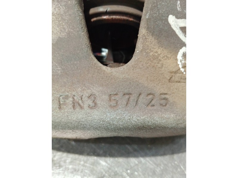 Recambio de pinza freno delantera derecha para opel combo (corsa c) referencia OEM IAM FN35725  
