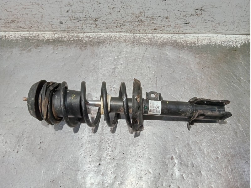 Recambio de amortiguador delantero izquierdo para opel combo (corsa c) referencia OEM IAM 13156879 22211361 463016730