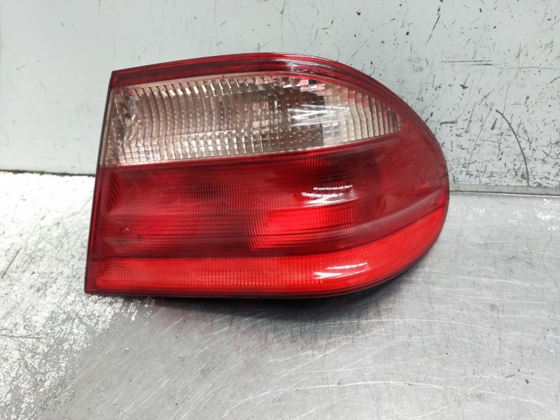 Recambio de piloto trasero derecho para mercedes clase e (w210) berlina diesel referencia OEM IAM A21082034 3180021391 