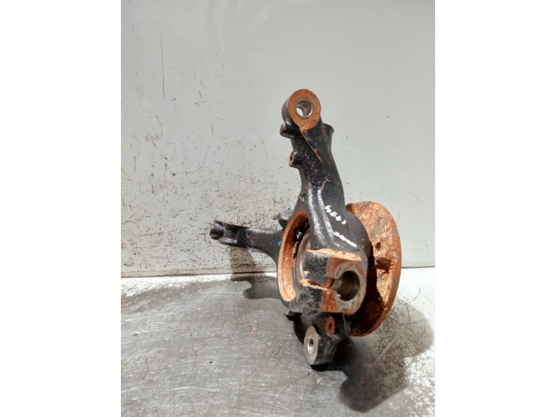 Recambio de mangueta delantera derecha para peugeot 208 (p2) referencia OEM IAM   