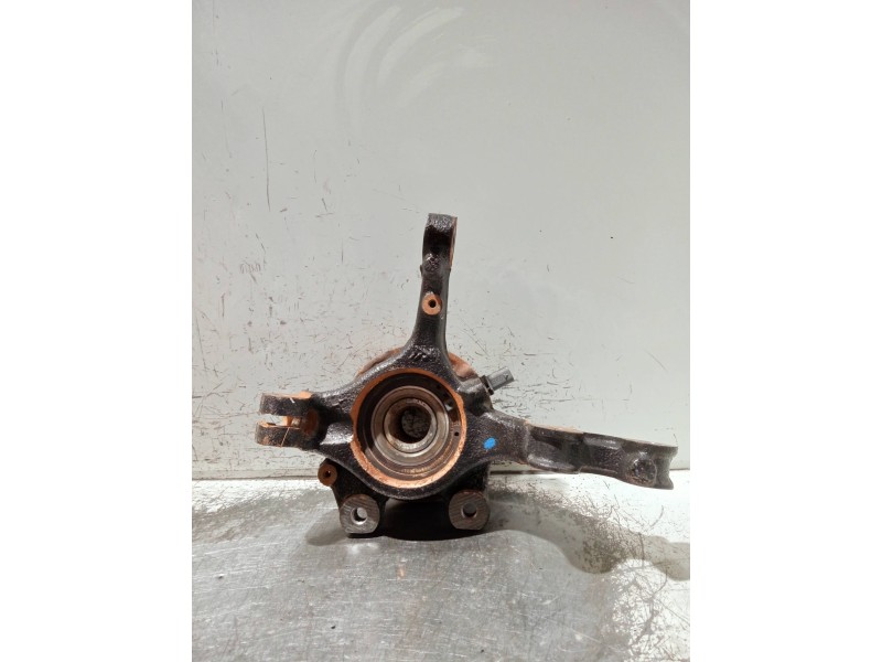 Recambio de mangueta delantera izquierda para peugeot 208 (p2) referencia OEM IAM   