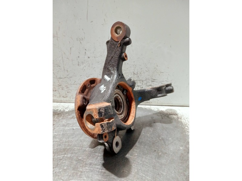 Recambio de mangueta delantera izquierda para peugeot 208 (p2) referencia OEM IAM   