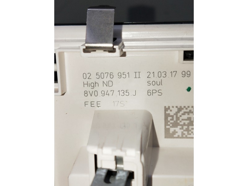 Recambio de luz interior para audi a3 sedán (8vm) referencia OEM IAM 8V0947135J 025076951 