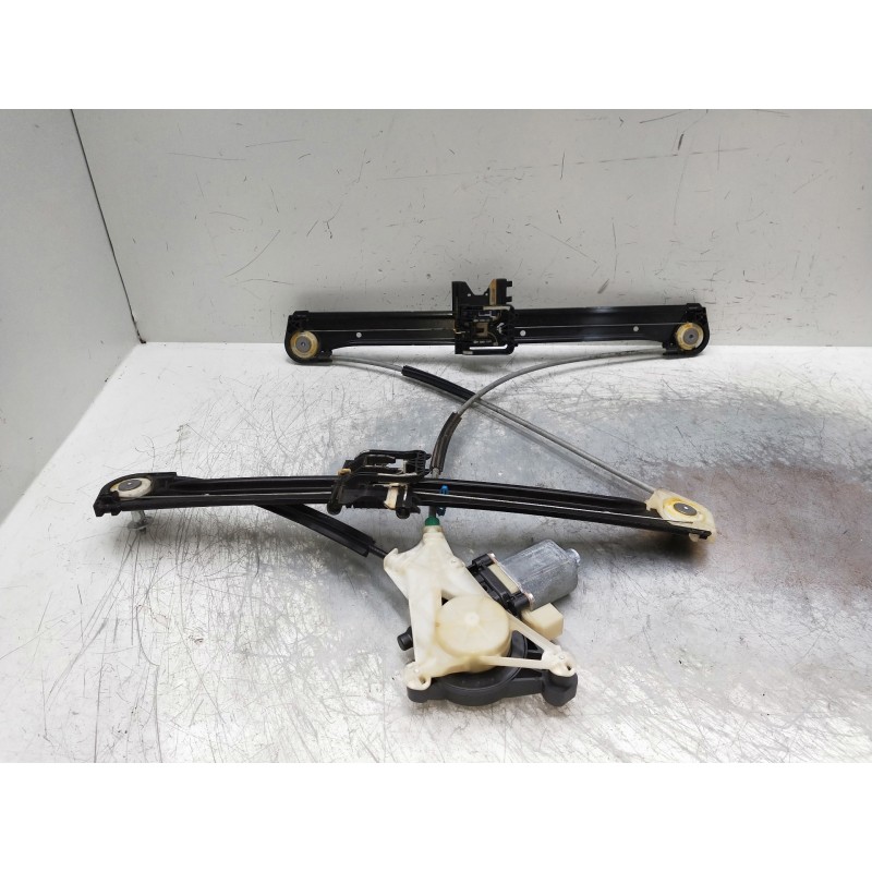 Recambio de elevalunas delantero derecho para audi a3 sedán (8vm) referencia OEM IAM 8V4837462 A001333867 5P