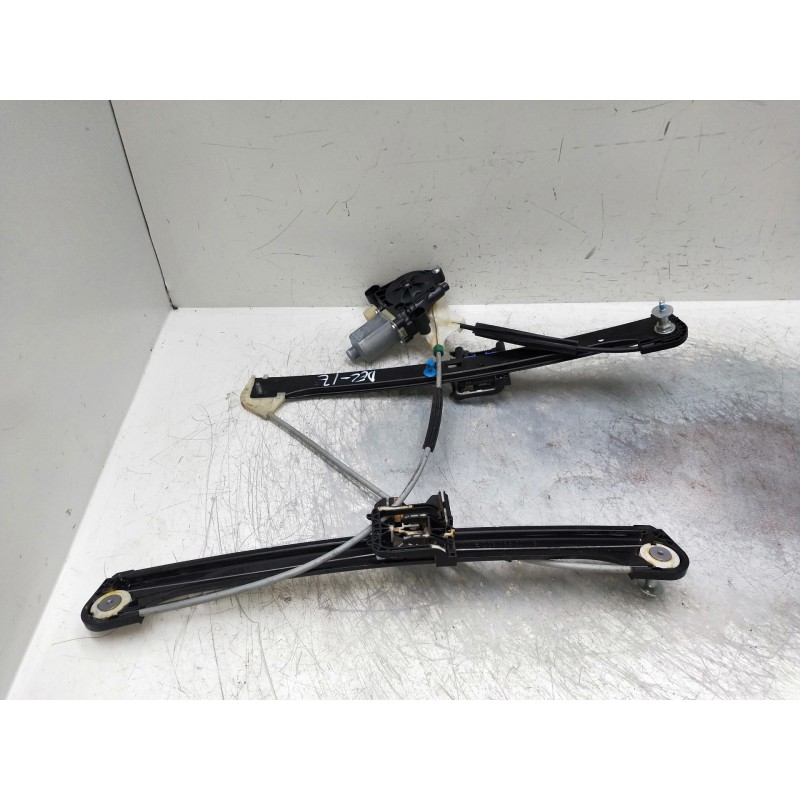 Recambio de elevalunas delantero izquierdo para audi a3 sedán (8vm) referencia OEM IAM 8V4837461 A001333046 5P