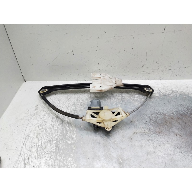 Recambio de elevalunas trasero izquierdo para audi a3 sedán (8vm) referencia OEM IAM 8V4839461 B002174486 5P