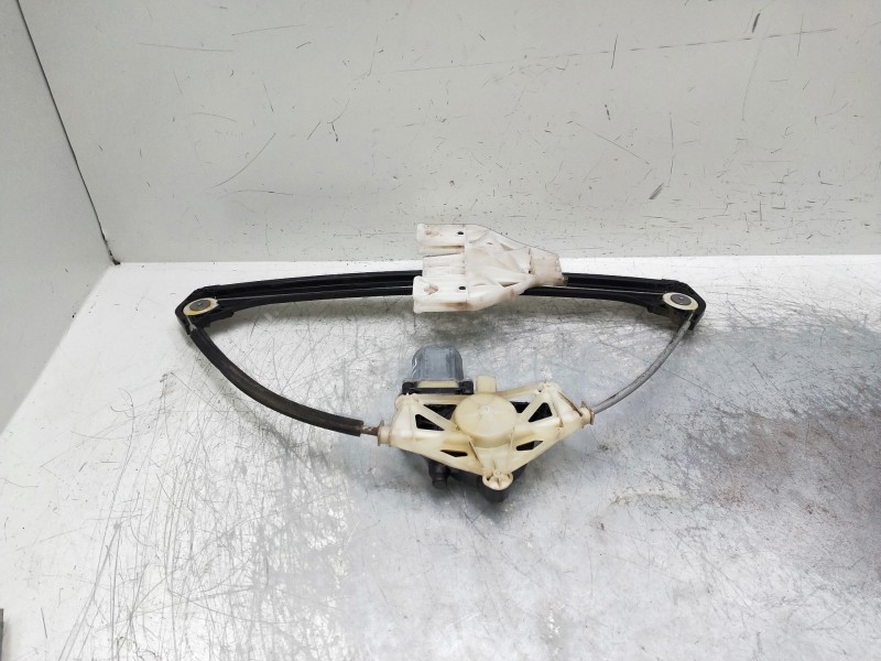 Recambio de elevalunas trasero izquierdo para audi a3 sedán (8vm) referencia OEM IAM 8V4839461 B002174486 5P