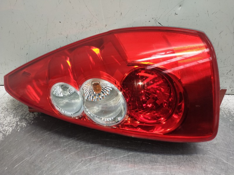 Recambio de piloto trasero derecho para mazda 5 berl. (cr) referencia OEM IAM C26551150  