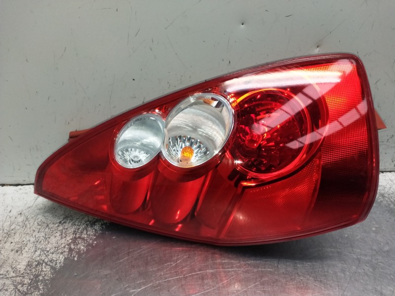 Recambio de piloto trasero izquierdo para mazda 5 berl. (cr) referencia OEM IAM C23551160  