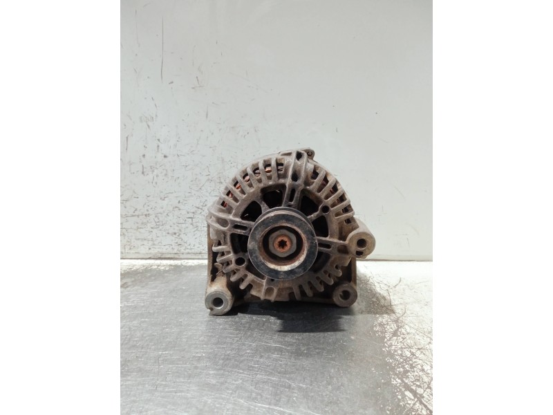 Recambio de alternador para land rover freelander referencia OEM IAM YLE500170 2542852A TG15C038