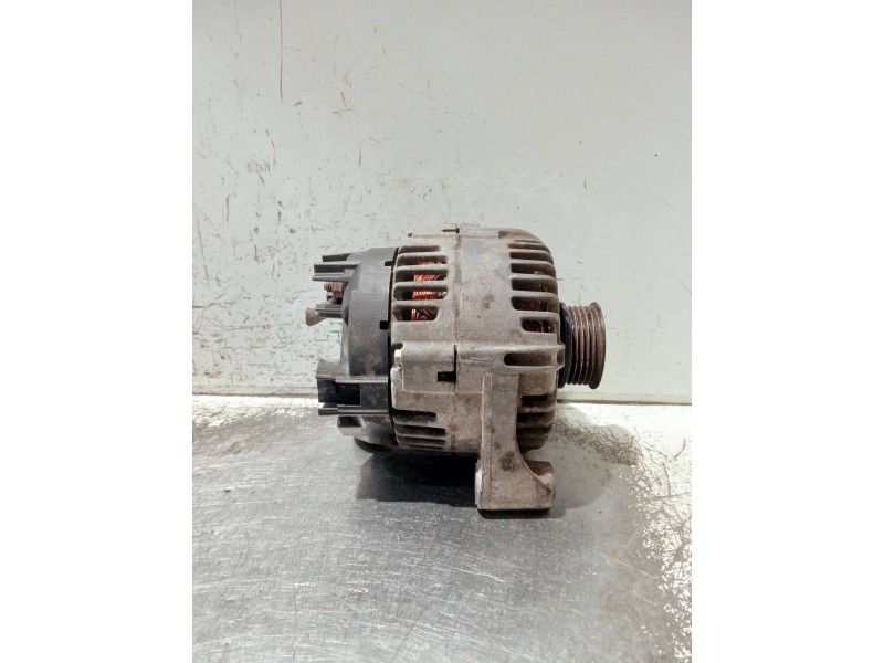 Recambio de alternador para land rover freelander referencia OEM IAM YLE500170 2542852A TG15C038