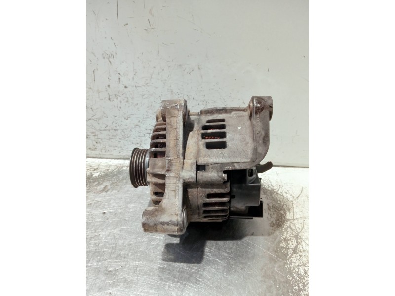 Recambio de alternador para land rover freelander referencia OEM IAM YLE500170 2542852A TG15C038