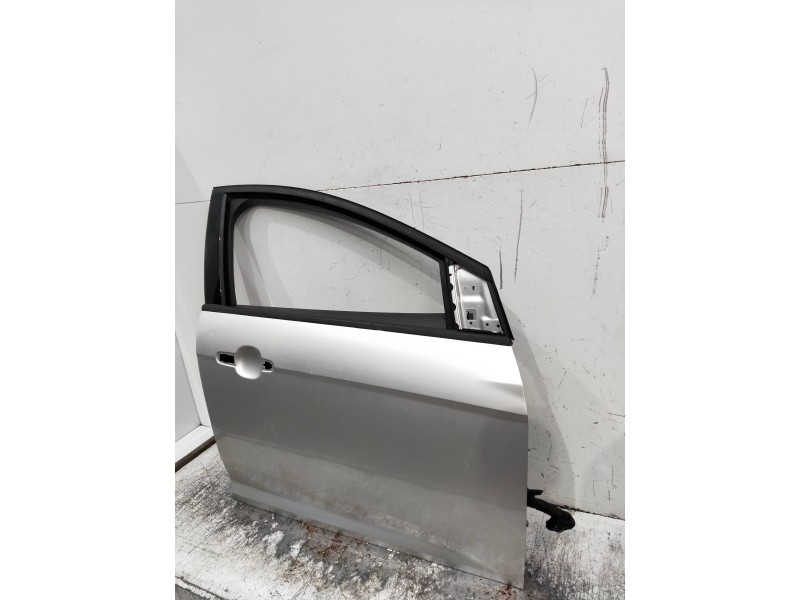 Recambio de puerta delantera derecha para ford focus turn. referencia OEM IAM  VER FOTOS 5P