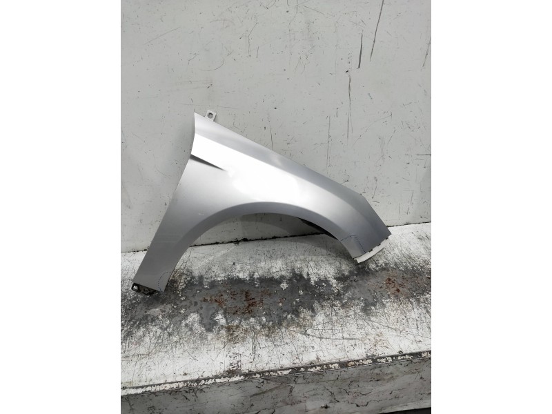 Recambio de aleta delantera derecha para ford focus turn. referencia OEM IAM   